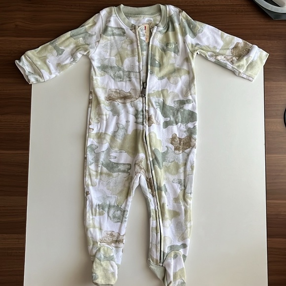 Levis 6m Onesie - Picture 6 of 8